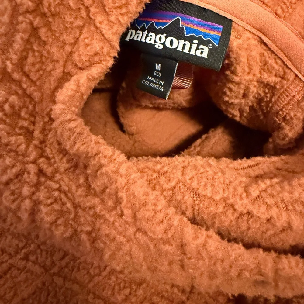 Patagonia Women’s Diamond Capra Hoodie, M - Picture 9 of 9